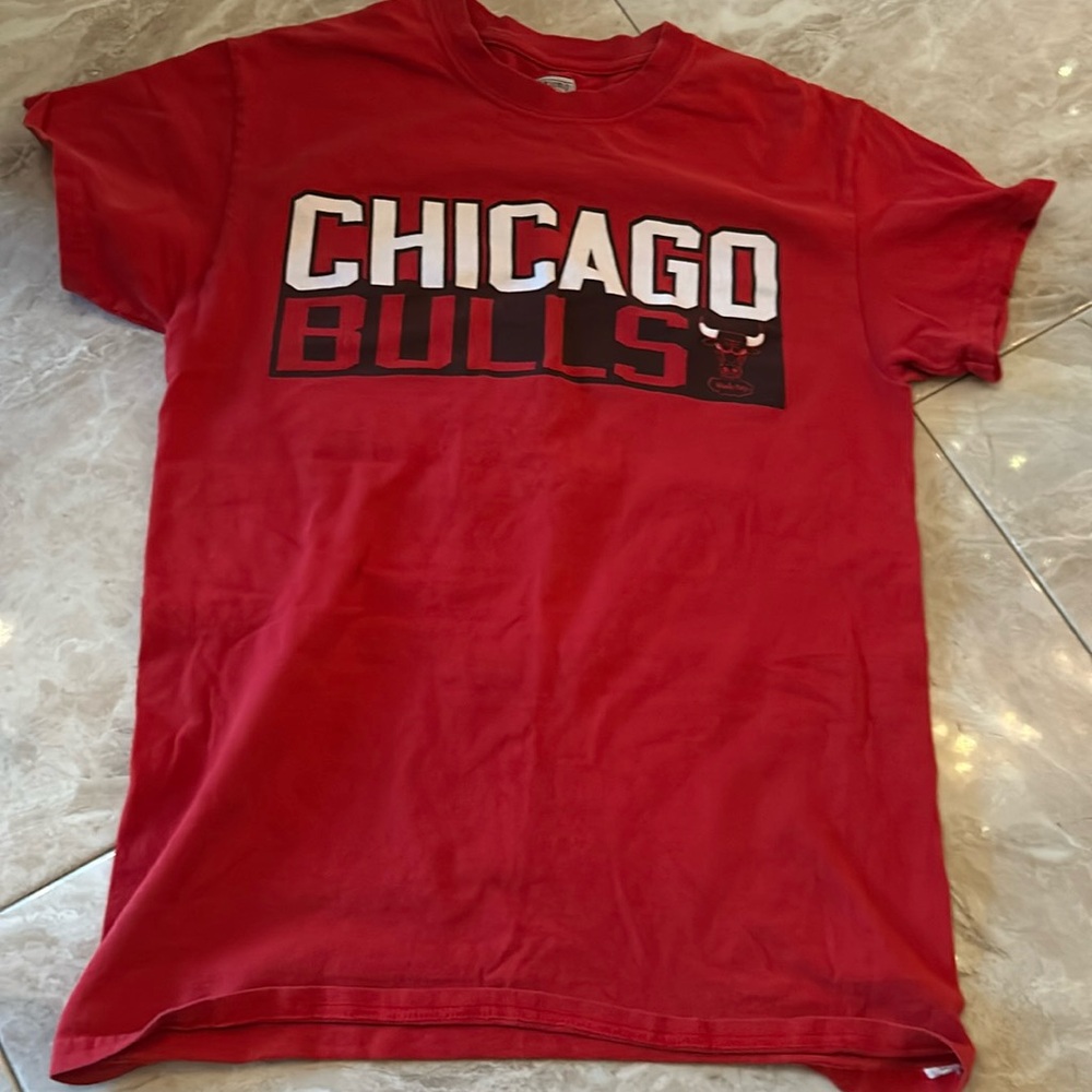 Scottie Pippen Chicago Bulls Hardwood Classics Tshirt men’s small Rare Find!